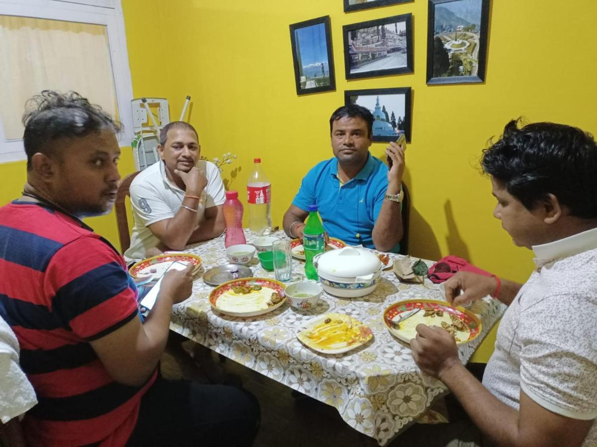 Beverly Hills Home Stay Darjeeling  Esterno foto