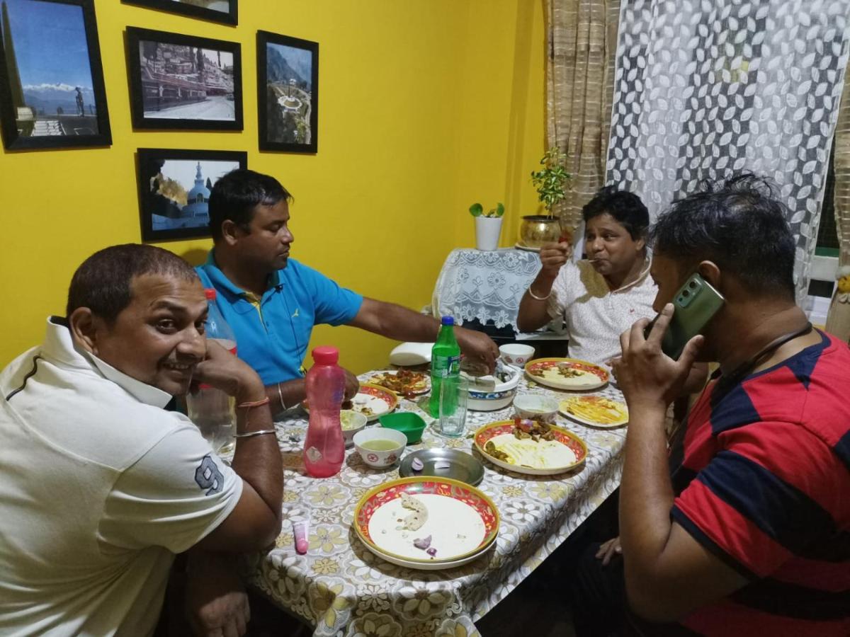 Beverly Hills Home Stay Darjeeling  Esterno foto