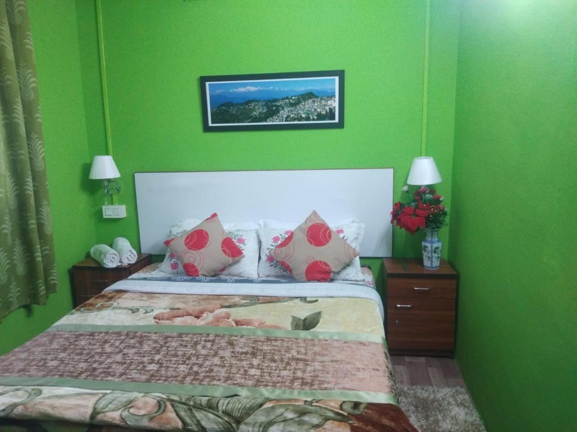 Beverly Hills Home Stay Darjeeling  Esterno foto