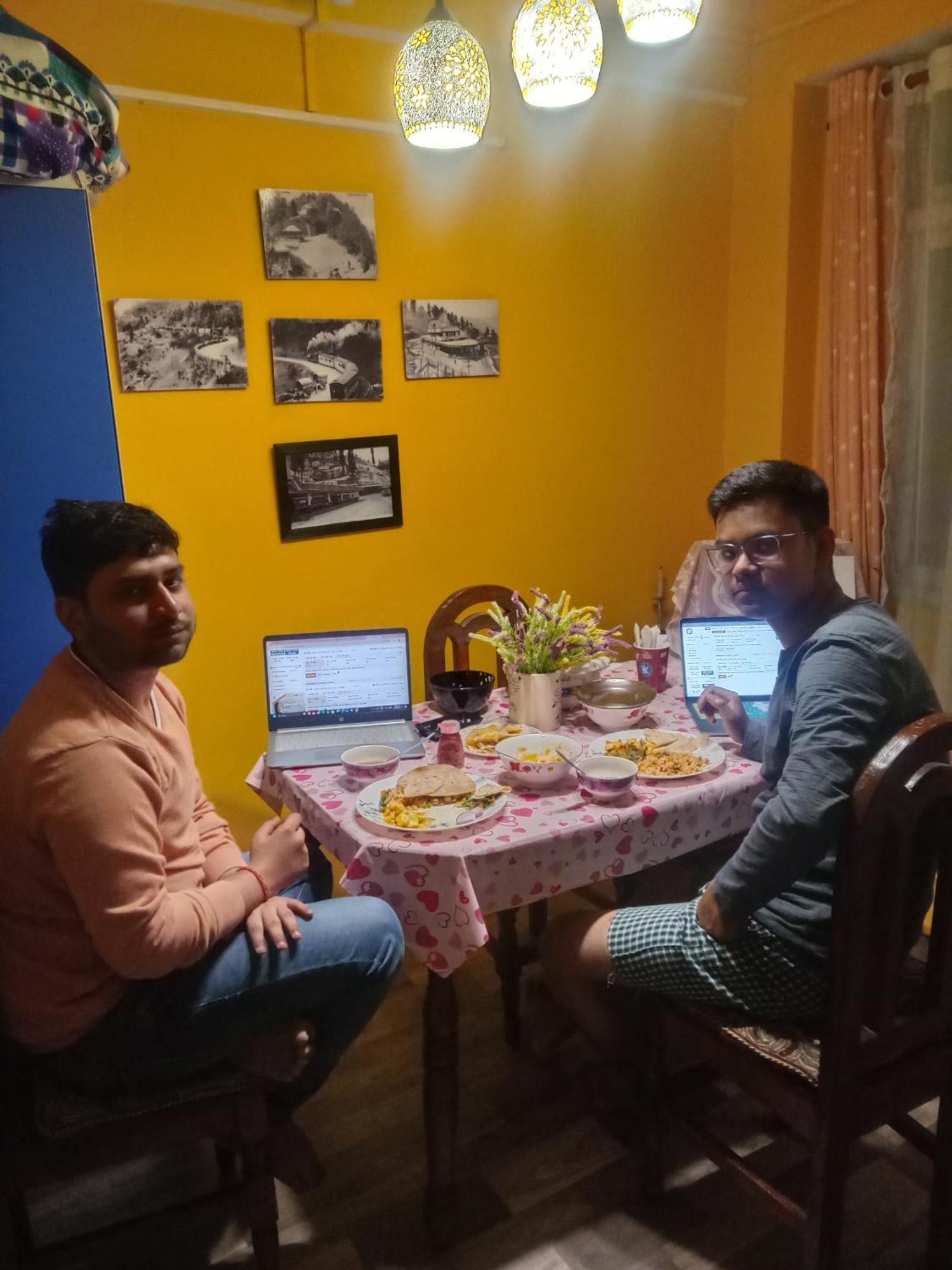 Beverly Hills Home Stay Darjeeling  Esterno foto