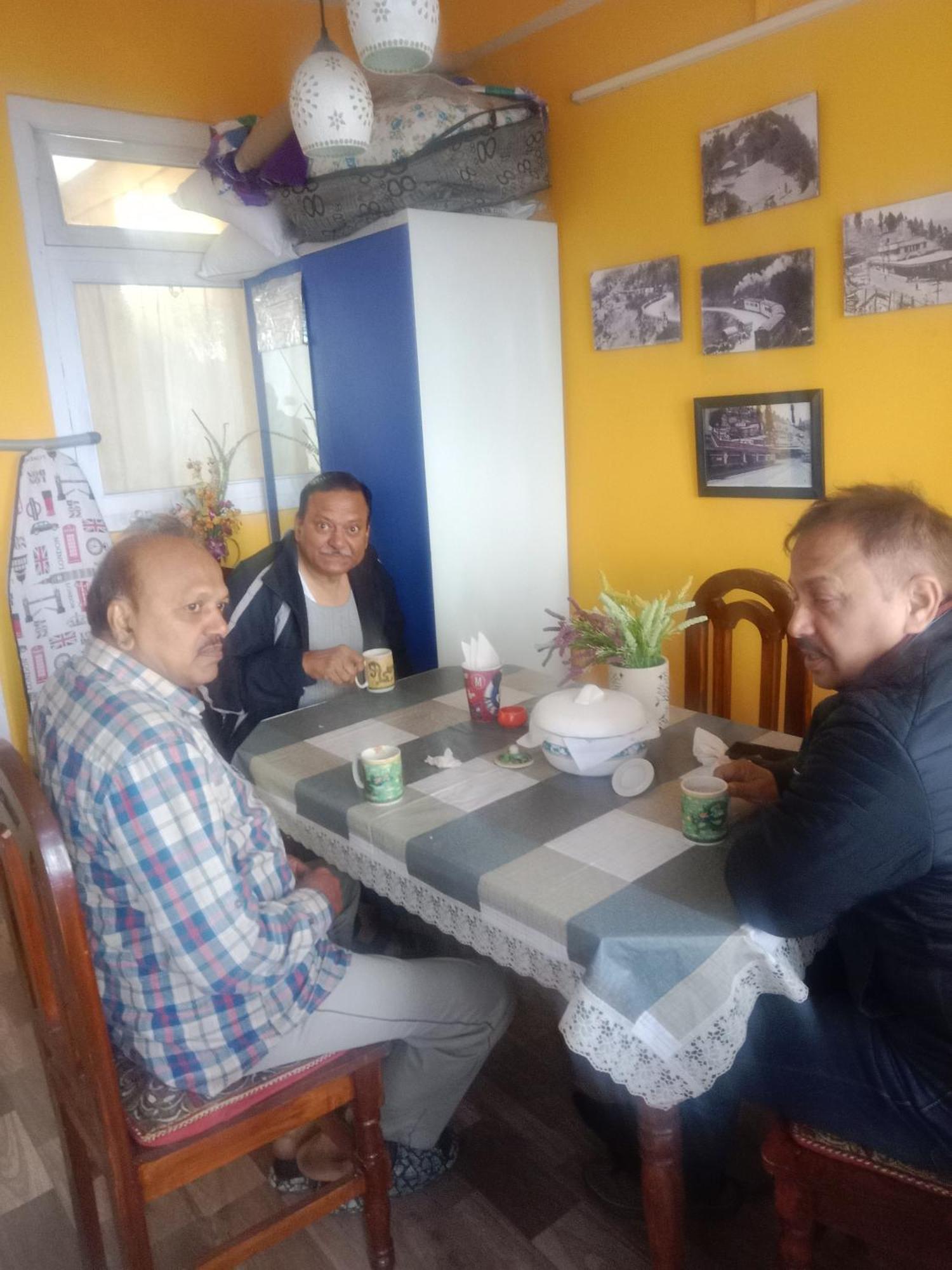 Beverly Hills Home Stay Darjeeling  Esterno foto